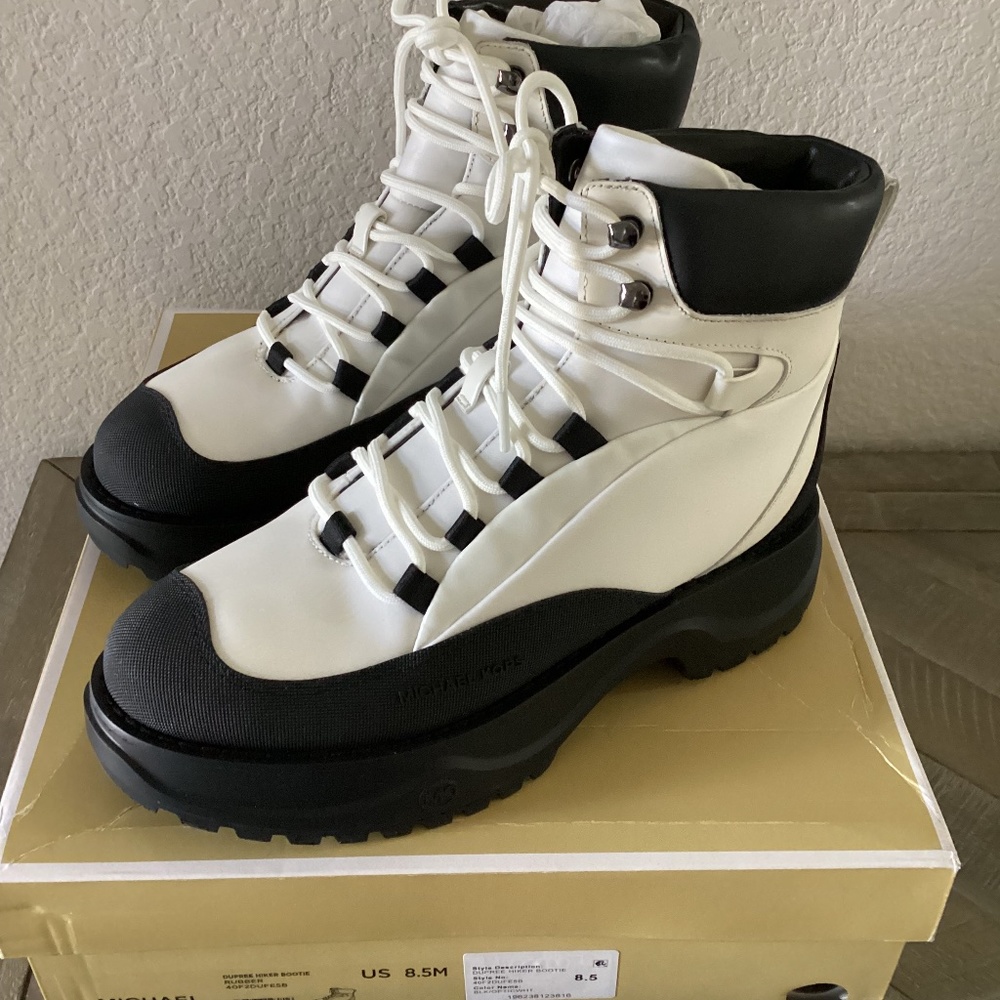 MICHAEL MICHAEL KORS Women's Dupree Ankle Hiker Booties, size 8.5